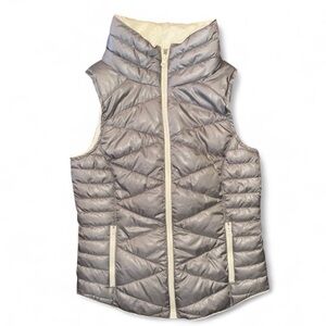 Women's Gray Puffer Vest Size S Reflective Metallic Silver